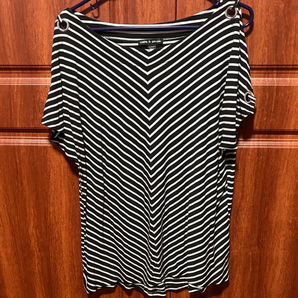 Cable & Gauge Black and White Striped Cold-Shoulder Tee with Grommets